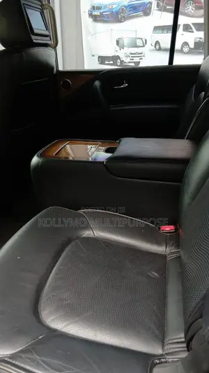Infiniti QX56 2012 Silver