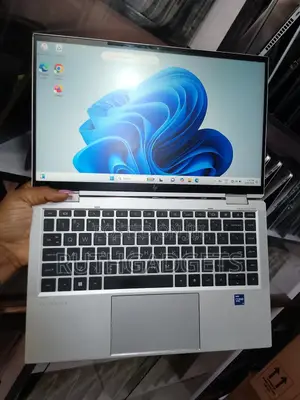 Laptop HP EliteBook 1040 G8 16GB Intel Core i7 SSD 512GB