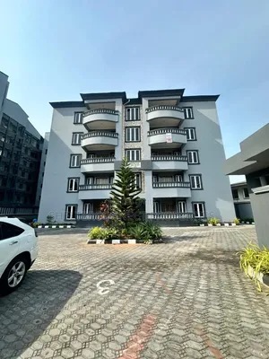 3bdrm Apartment in Ikoyi S.W for rent