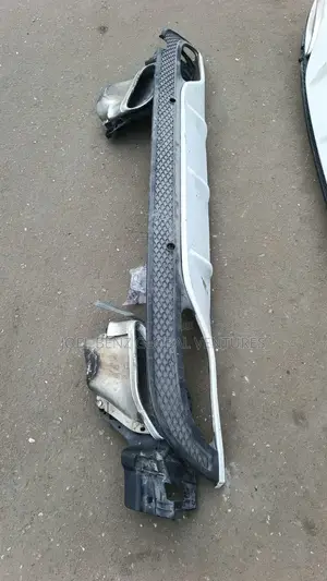 C300 2016 Amg Back Bumper Down Padded