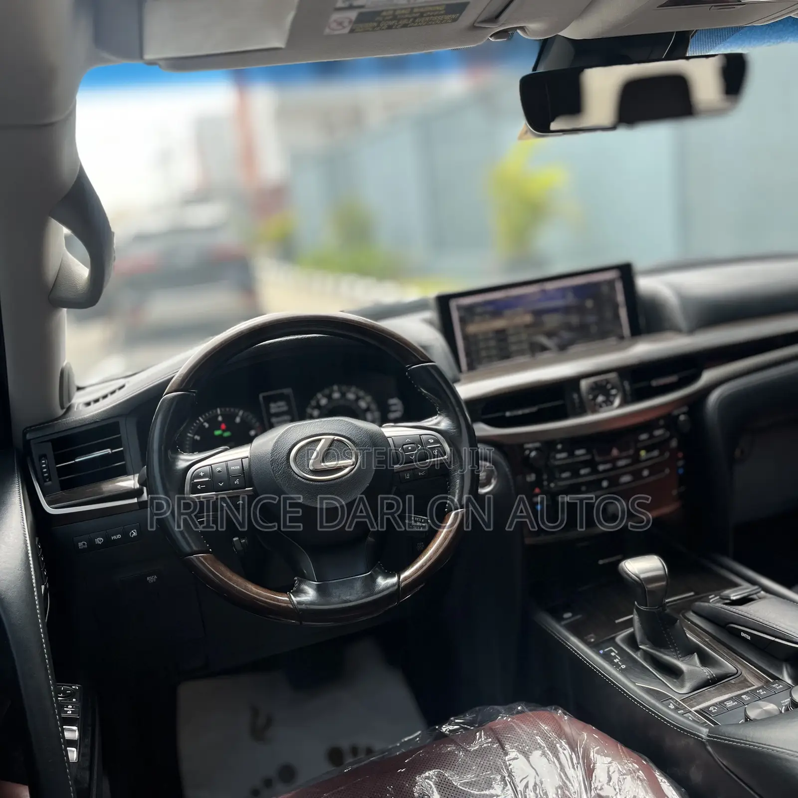 Lexus LX 570 AWD 2017 Silver