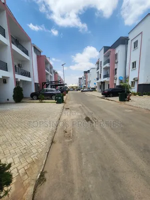 3bdrm Block of Flats in Dawaki for rent