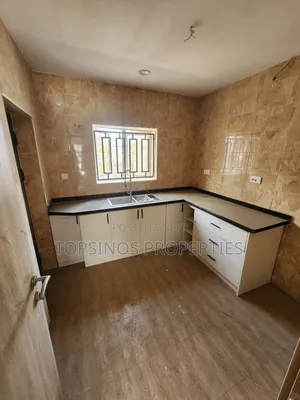 3bdrm Block of Flats in Dawaki for rent