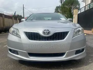 Toyota Camry SE V6 4dr Sedan (3.5L 6cyl 6AM) 2009 Silver