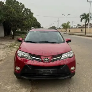 Toyota RAV4 XLE AWD (2.5L 4cyl 6A) 2013 Red