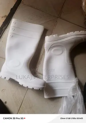 White Rain Boot