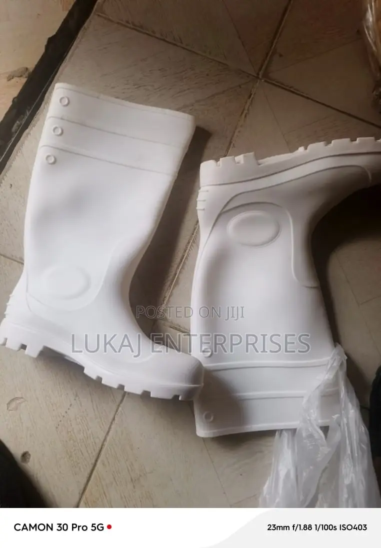 White Rain Boot