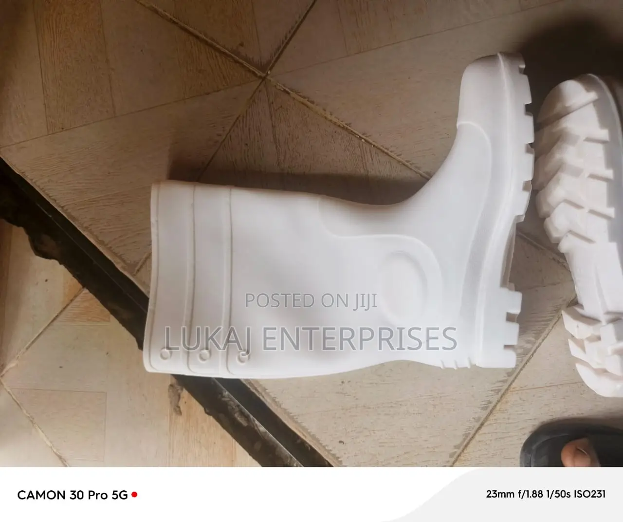 White Rain Boot