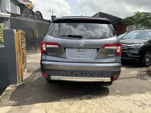 Honda Pilot EX AWD 2019 Gray