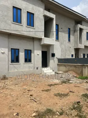 4bdrm Duplex in Medical Estate, Mararaba for rent