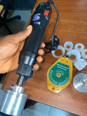 Locking Bottle Machine Hand Capping Machine