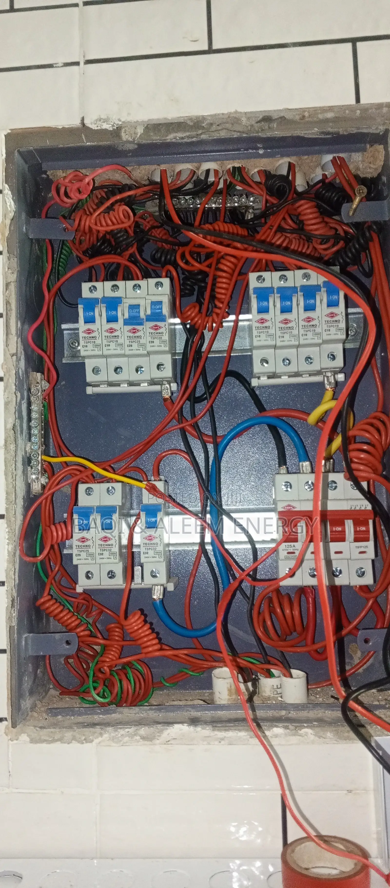 Inverter Solar Technicians