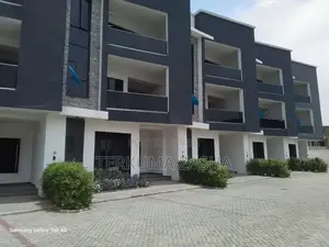 4bdrm Townhouse/Terrace in Lifecamp for Sale
