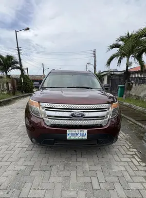 Ford Explorer XLT 4dr SUV AWD (3.5L 6cyl 6A) 2015 Burgundy