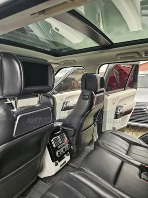 Land Rover Range Rover Vogue 2016 Silver