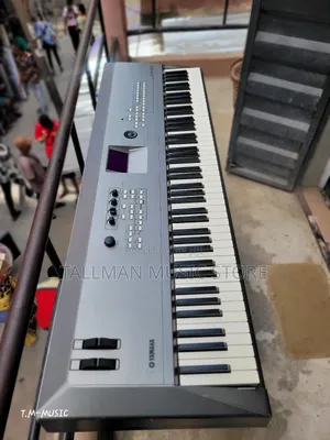 Yamaha Mm8 Synthesizer Keyboard
