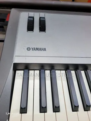 Yamaha Mm8 Synthesizer Keyboard