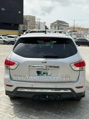 Nissan Pathfinder Platinum 4dr FWD (3.5L 6cyl) 2016 Silver