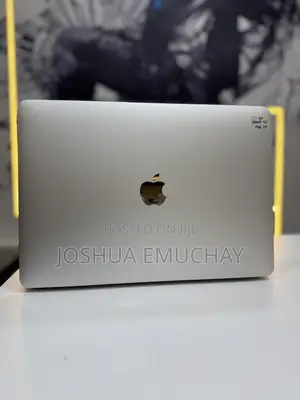 Laptop Apple MacBook Pro 2021 M1 8GB Apple M1 Pro SSD 256GB
