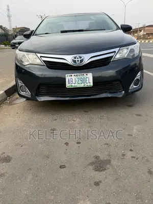 Toyota Camry SE 4dr Sedan (2.5L 4cyl 6A) 2013 Black