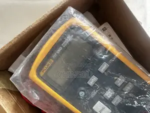 Fluke 717 Multimeter