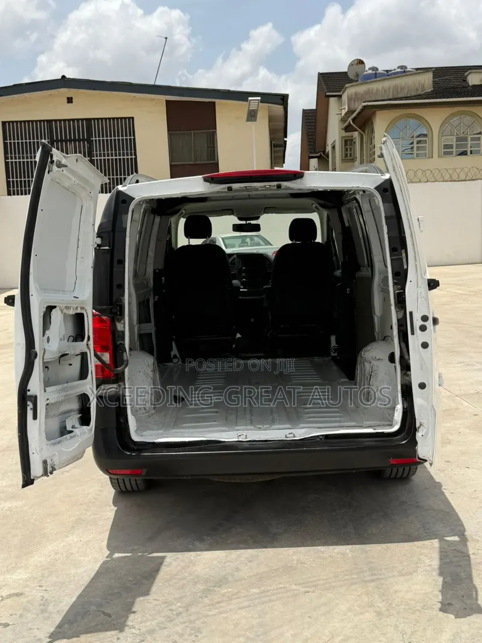 Mercedes-Benz Sprinter 2015 White