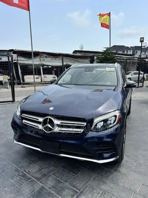 Mercedes-Benz GLC-Class 2017 Blue