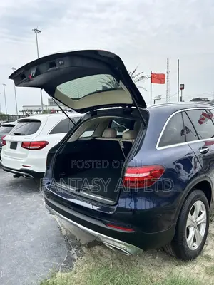 Mercedes-Benz GLC-Class 2017 Blue