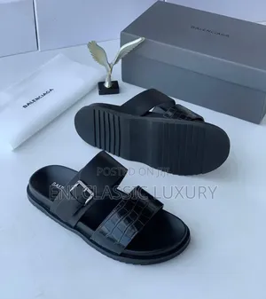 Balenciaga Luxury Men's Slippers Best Quality Well Banded Package
