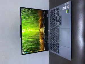 Laptop Lenovo LOQ 15ARP9 32GB AMD Ryzen 7 SSD 2T