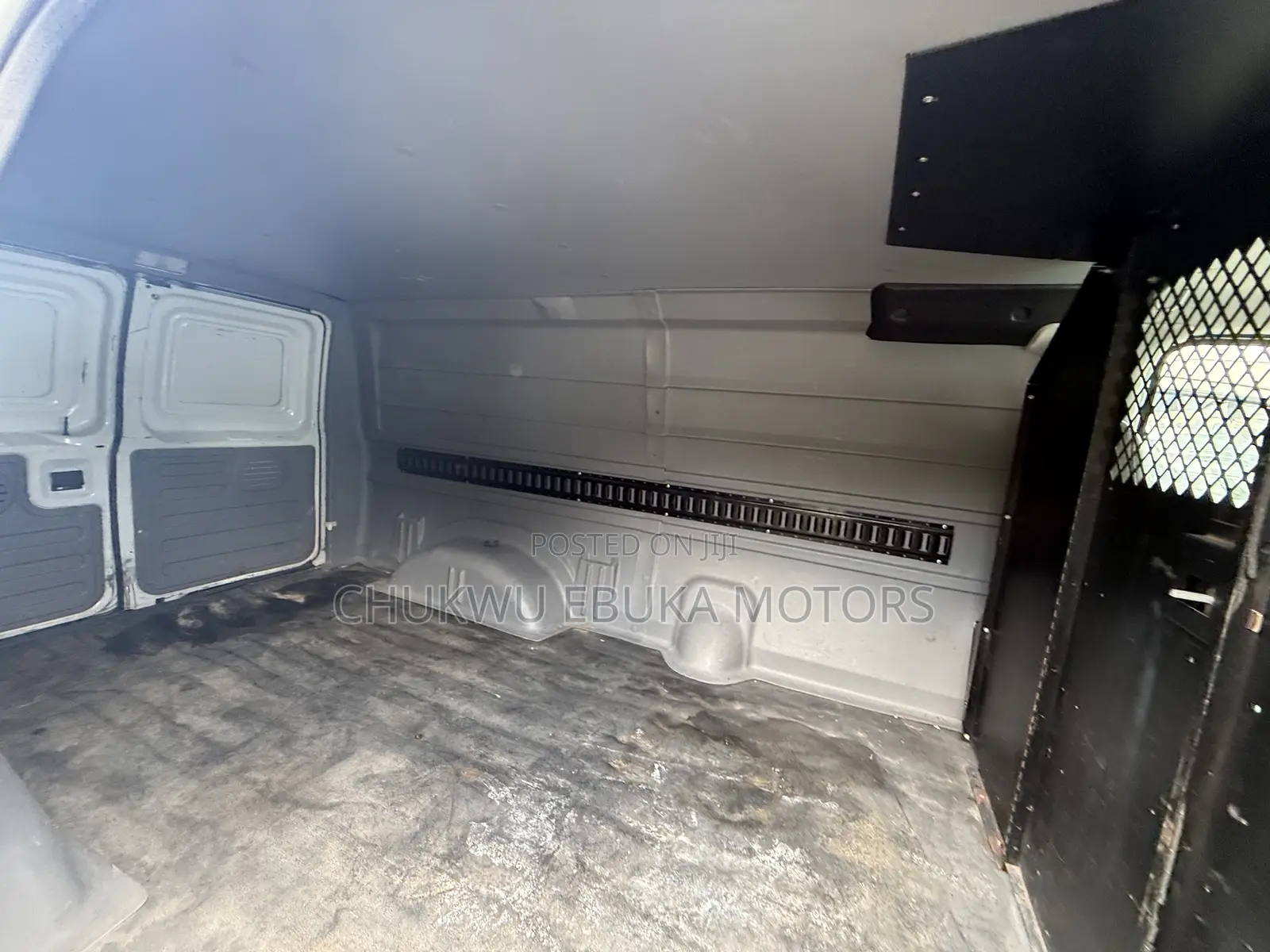 Ford E250 2010 White