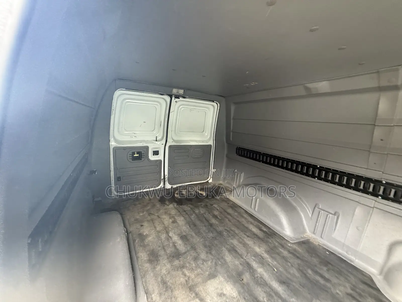 Ford E250 2010 White