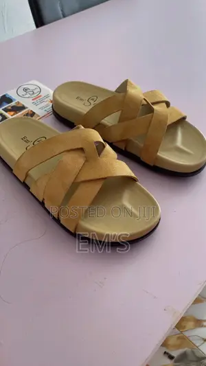 Quality Unisex Palm Slippers Durable Comfortable Aba Factory Price