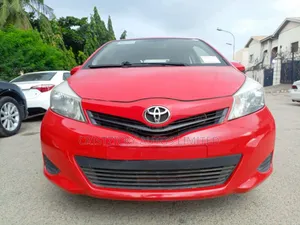 Toyota Yaris 2013 Red