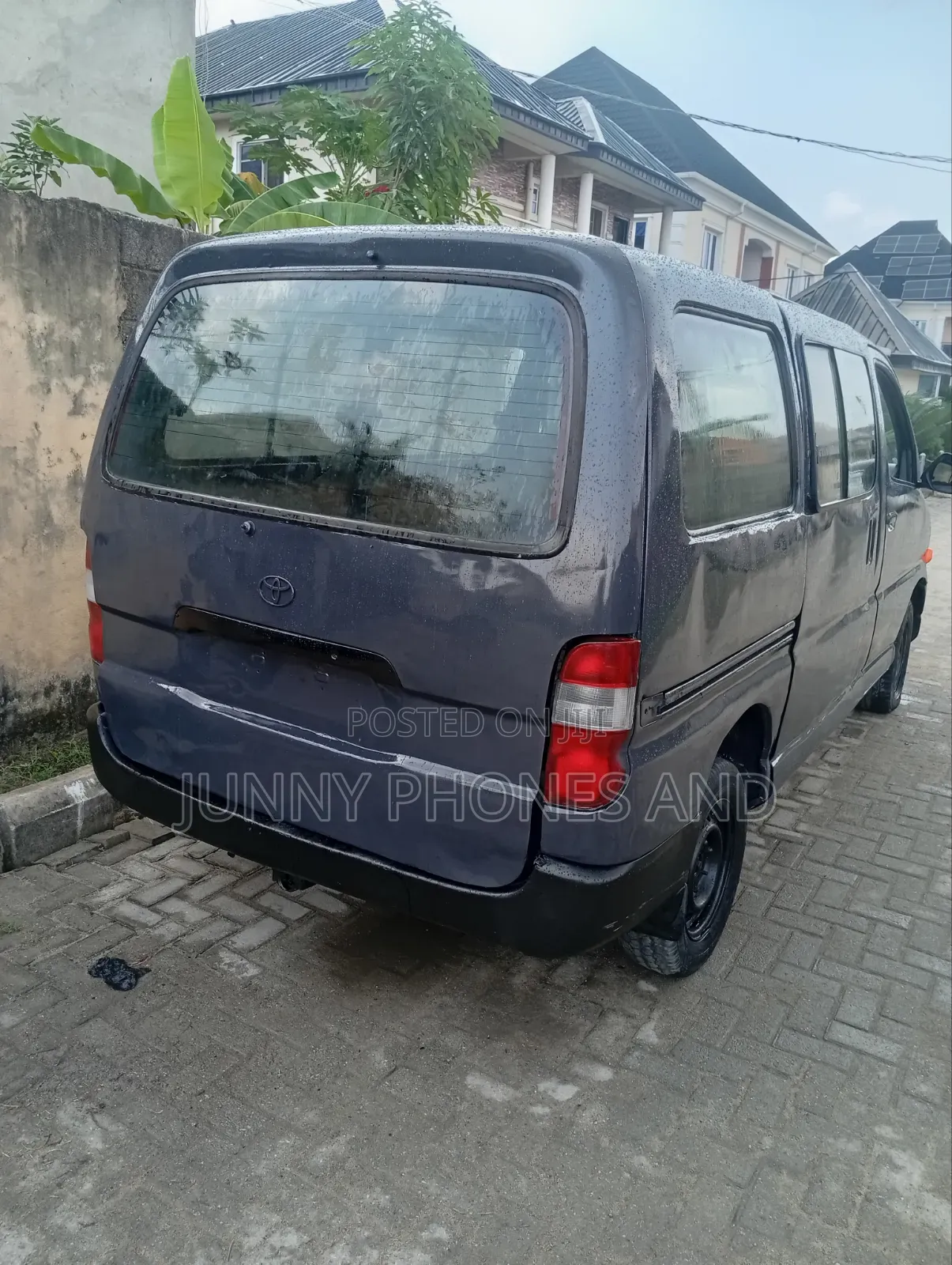 Toyota HiAce 2003 Grey