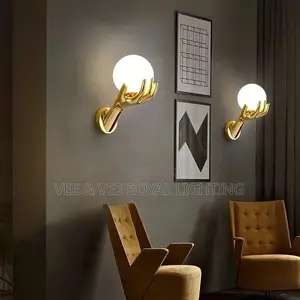 Gold Hand Wall Lamp - Luxury Wall Lamp for Hotels, Offices, Restaurant