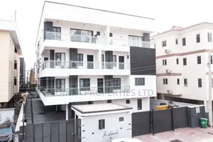4bdrm Townhouse/Terrace in Ikate for sale