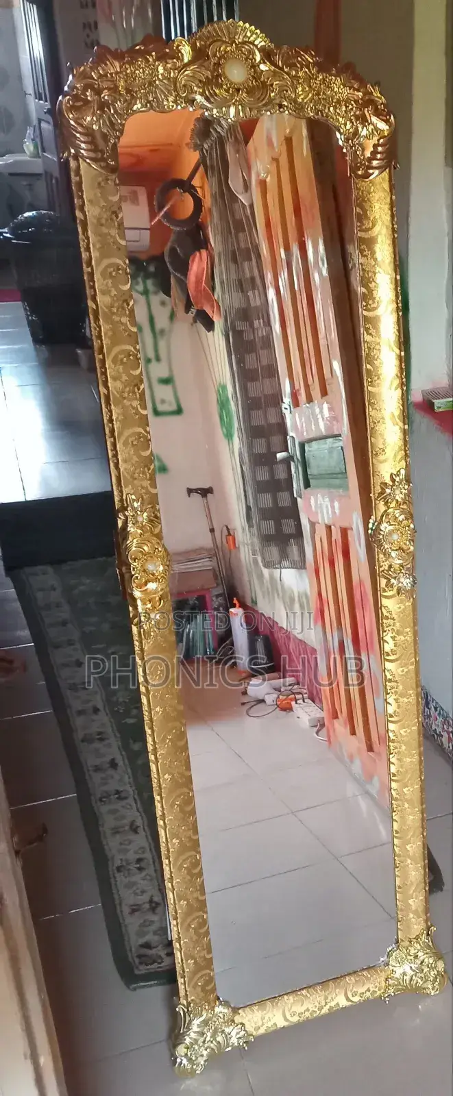 Generic Standing Mirror