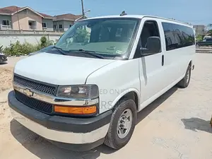 Chevrolet Express 3500 2020 White