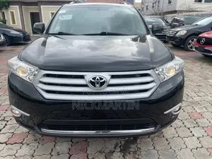 Toyota Highlander Limited 3.5l 4WD 2013 Black
