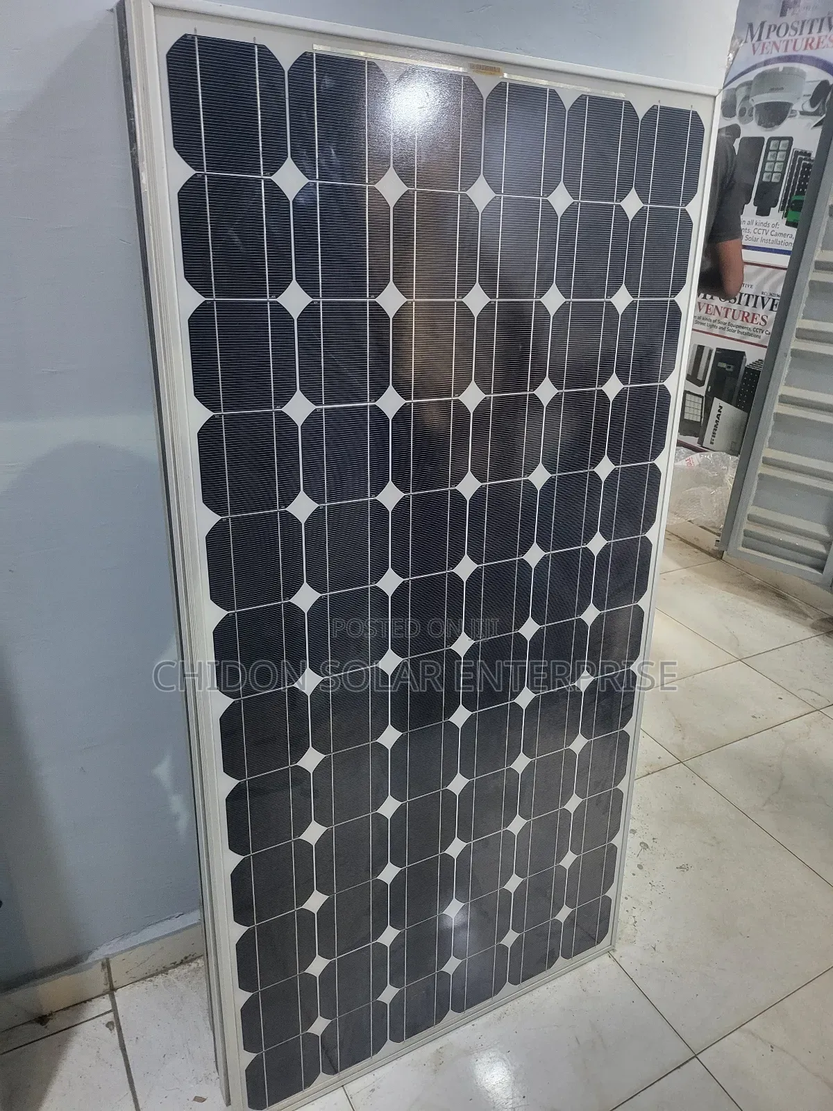 200w Jinko Mono Panel