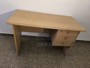 Compact Office Table – Durable Space Saving (4ft)