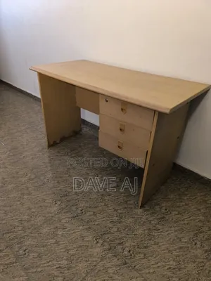 Compact Office Table – Durable Space Saving (4ft)