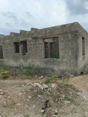 4bdrm Bungalow in Odeyare, Ona-Ara for sale