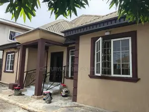 2bdrm Bungalow in Fountain Estate, Ado / Ajah for rent