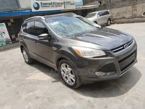 Ford Escape Titanium 4dr SUV (1.6L 4cyl Turbo 6A) 2015 Gray