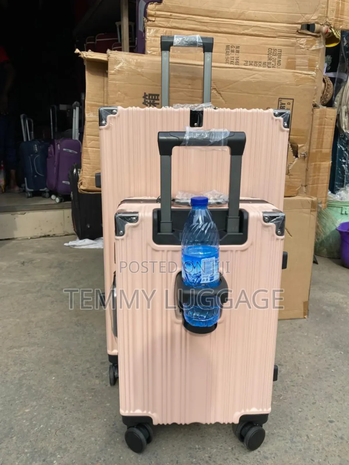 Large and Hand Luggage Sizes Hardshell Traveling Boxes