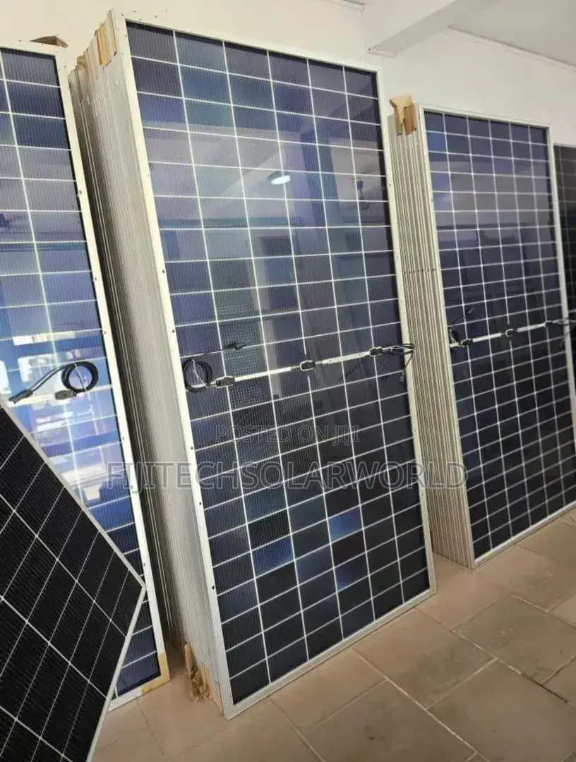 700w Ja Solar Panel