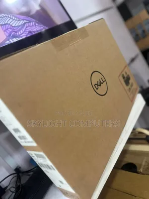 New Laptop Dell Latitude 3520 8GB Intel Core i5 SSD 250GB