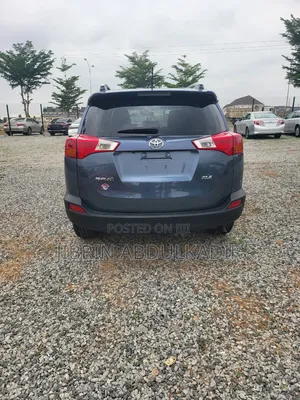 Toyota RAV4 XLE 4dr SUV (2.5L 4cyl 6A) 2015 Blue